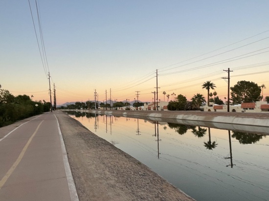 View photos in new tab