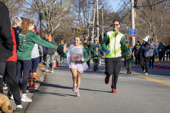 View Race Photos in new tab